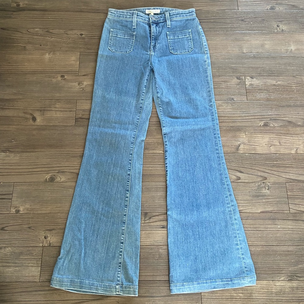 [Joie] Light Wash Jeans with Flare Bottom